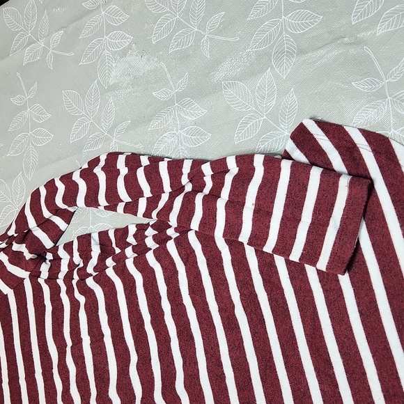 Old Navy Shirt - Picture 3 of 7